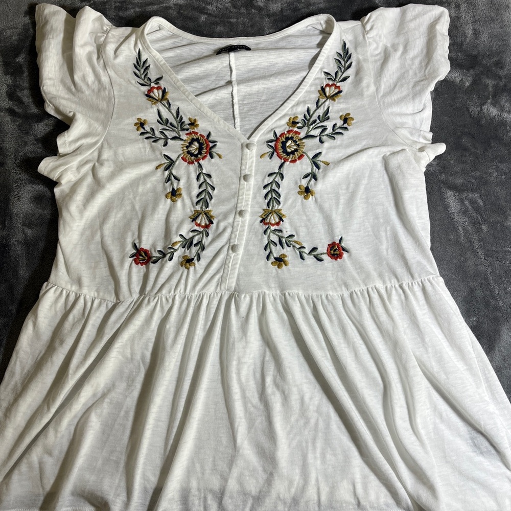 Lane Bryant Cap Flutter Sleeve V-Neck‎ Babydoll Shirt Sz 14/16 Embroidered White